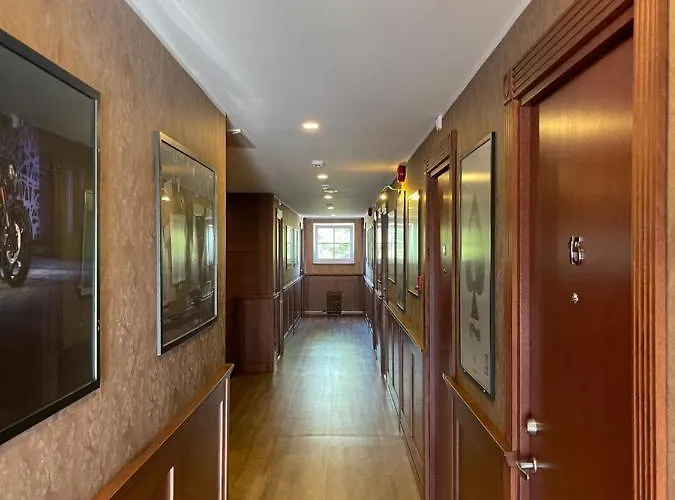 אורחן Aleksandri